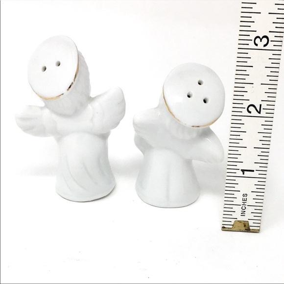Vintage ceramic cherub Angels Holiday Salt & Pepper Shakers - Picture 3 of 6